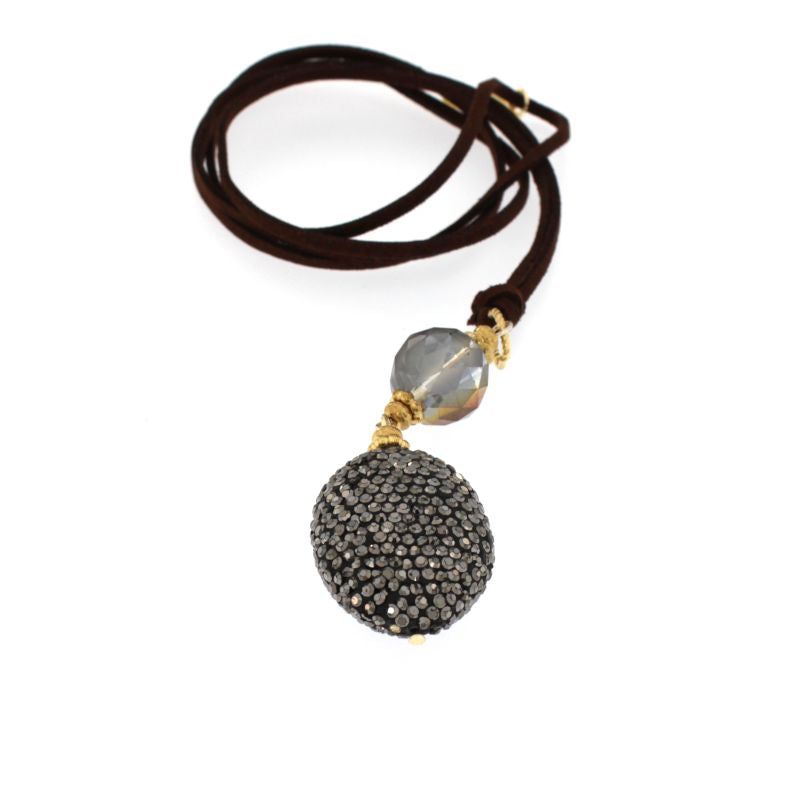 Colier din piele maro cu pandantiv si cristale