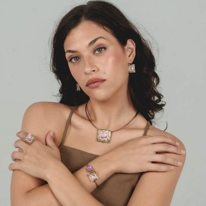 Colier cu trei pătrate